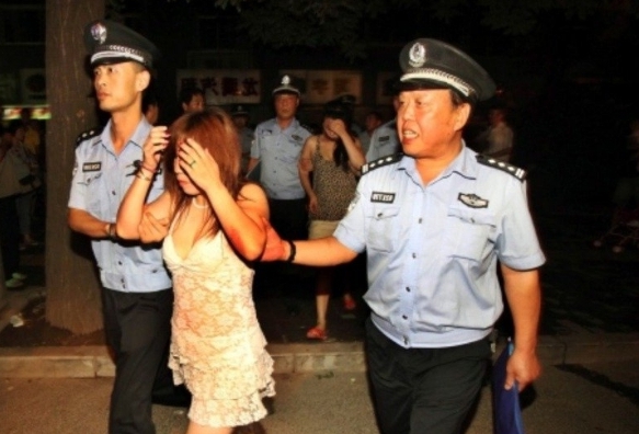 Власти Китая задержали проститутку